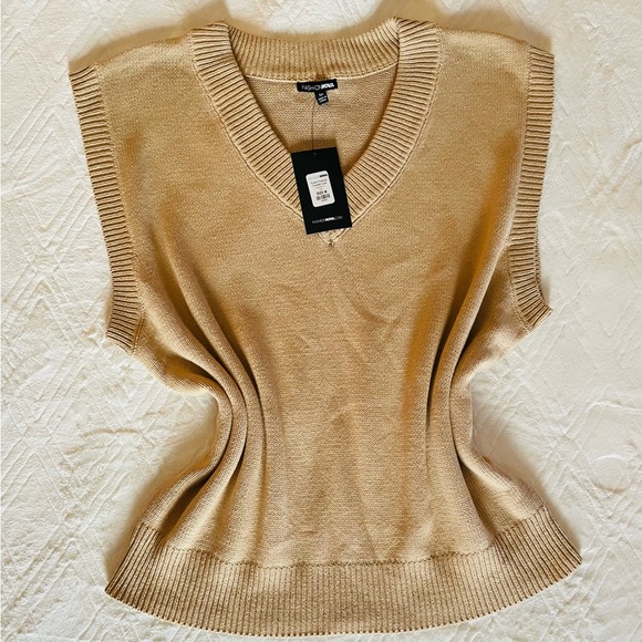 Oversized Vest - Picture 1 of 2